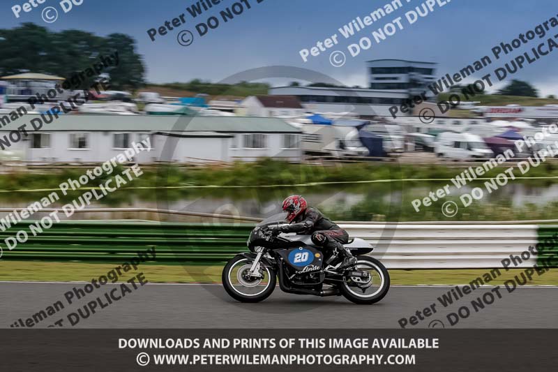 Vintage motorcycle club;eventdigitalimages;mallory park;mallory park trackday photographs;no limits trackdays;peter wileman photography;trackday digital images;trackday photos;vmcc festival 1000 bikes photographs